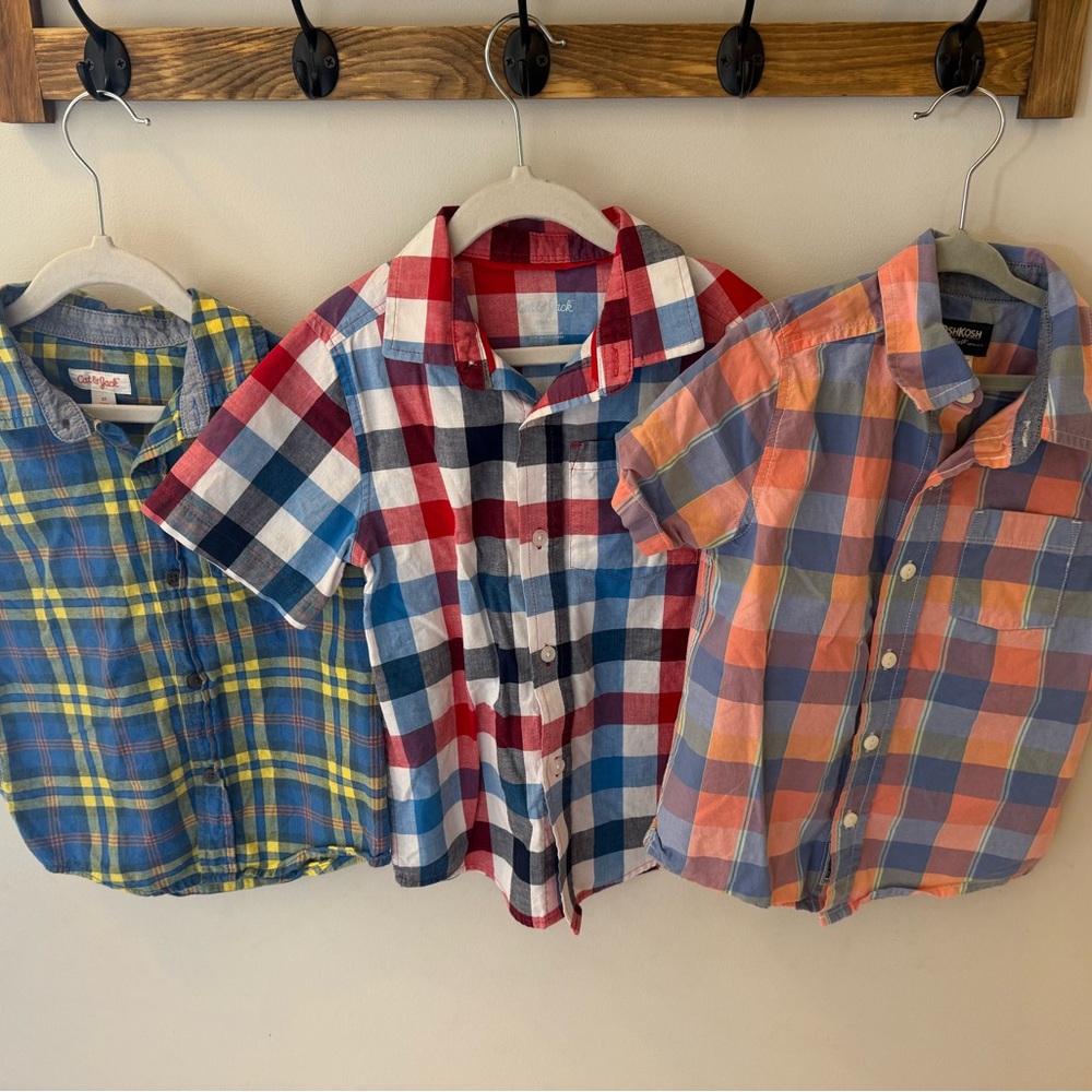 3 5T & 4/5 Kids Plaid Button Down Shirts - Multicolor. Barely Worn